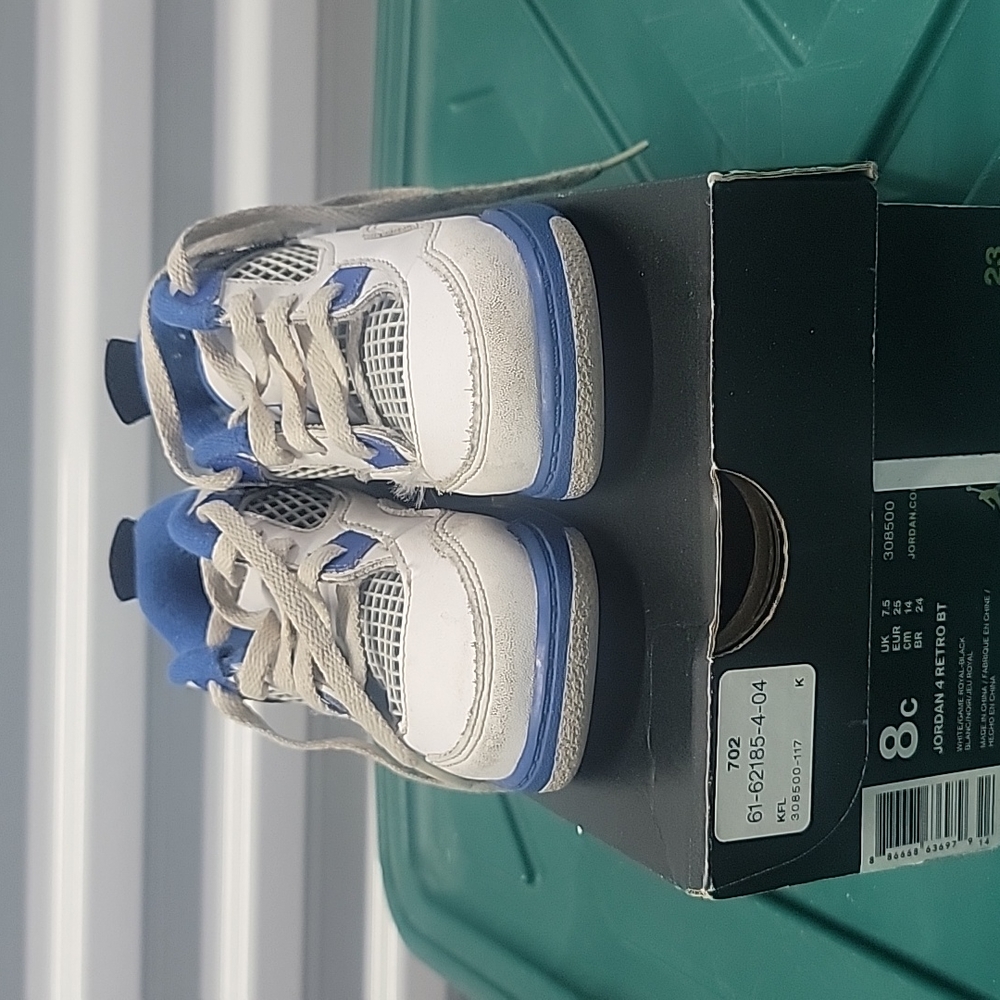 Jordan Retro 4 - Picture 2 of 3